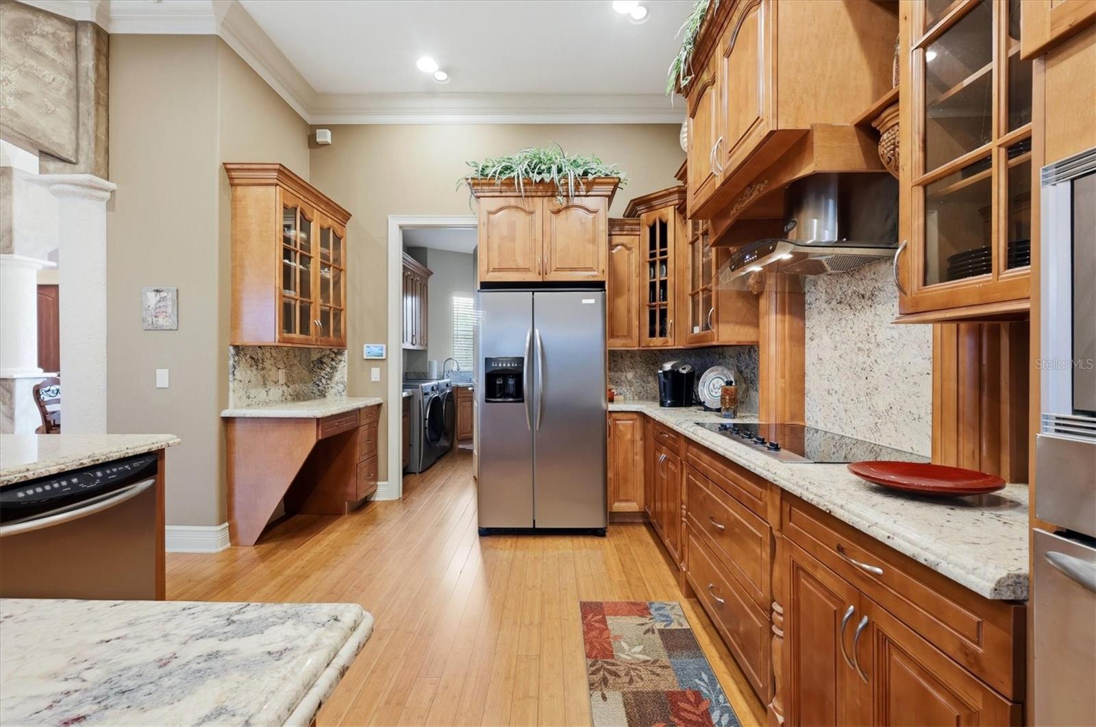 3257 WENONA DR