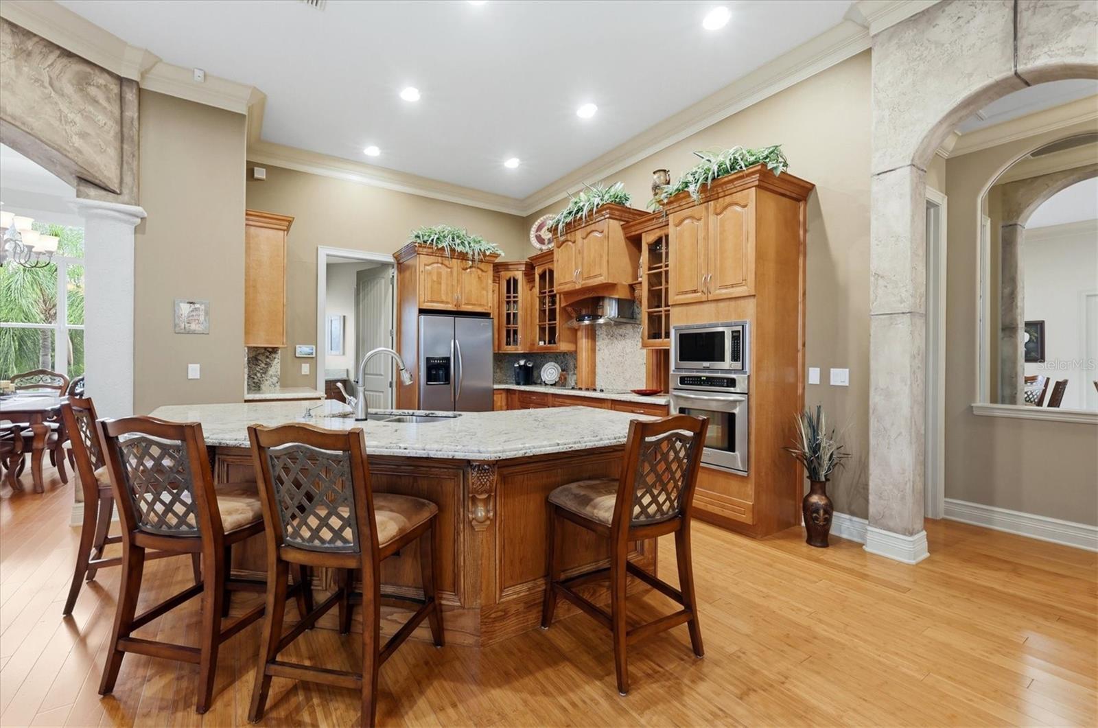 3257 WENONA DR