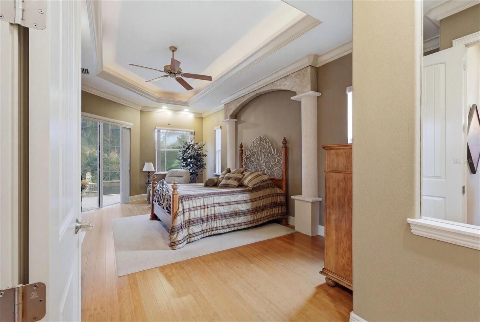 3257 WENONA DR