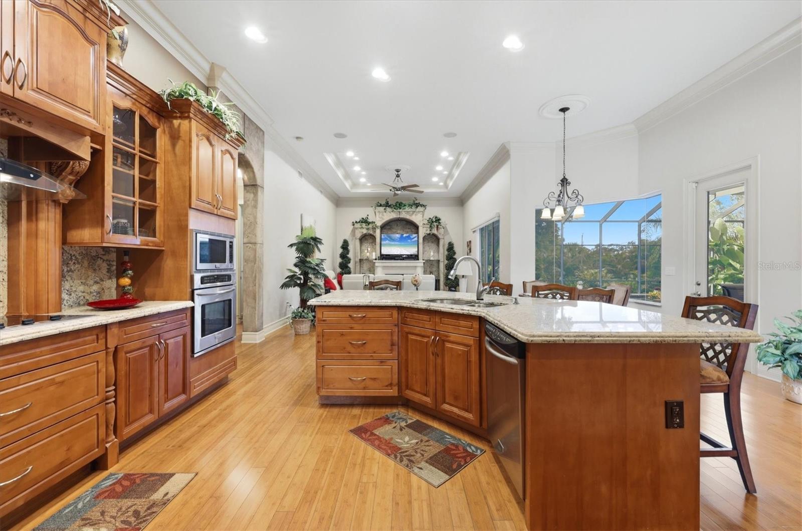 3257 WENONA DR