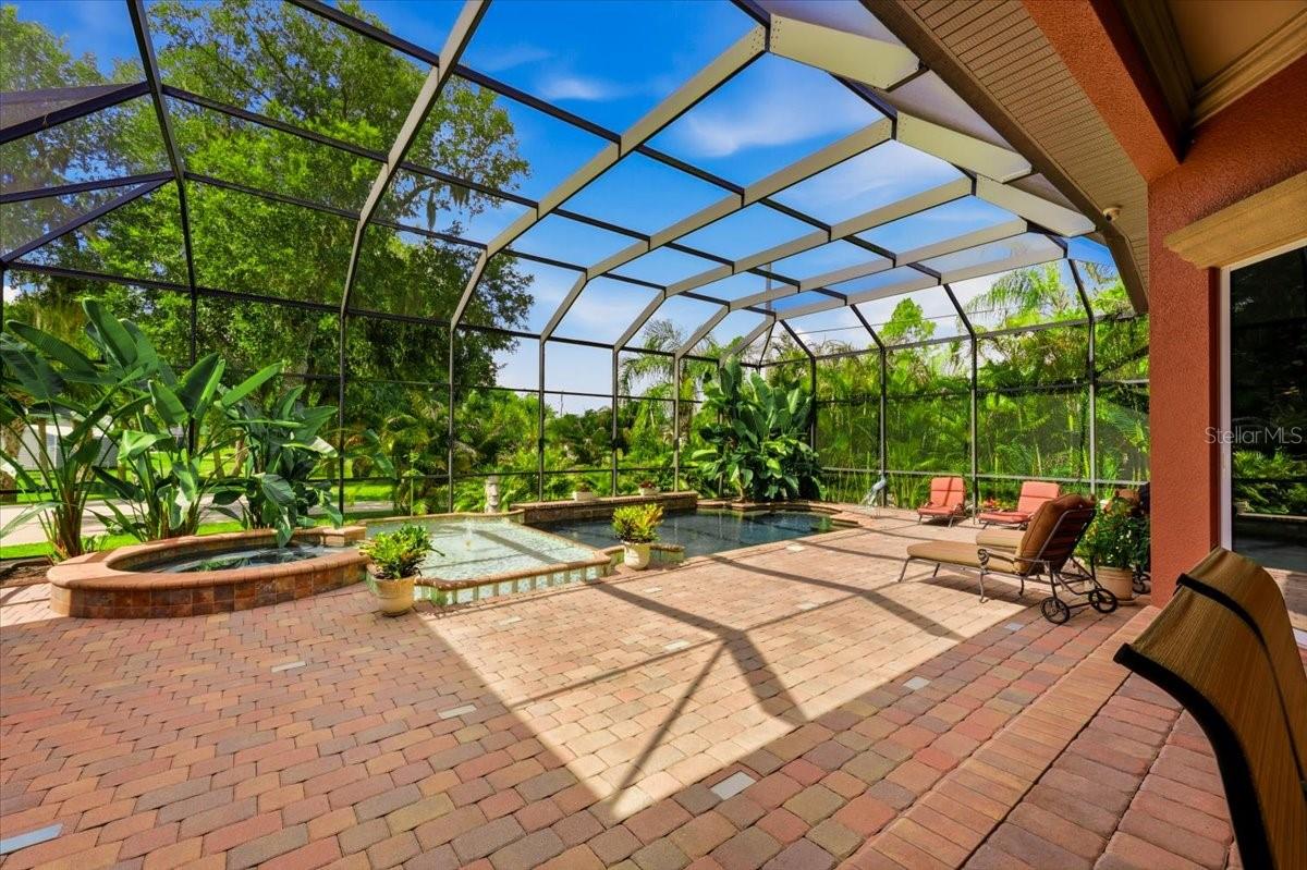 3257 WENONA DR