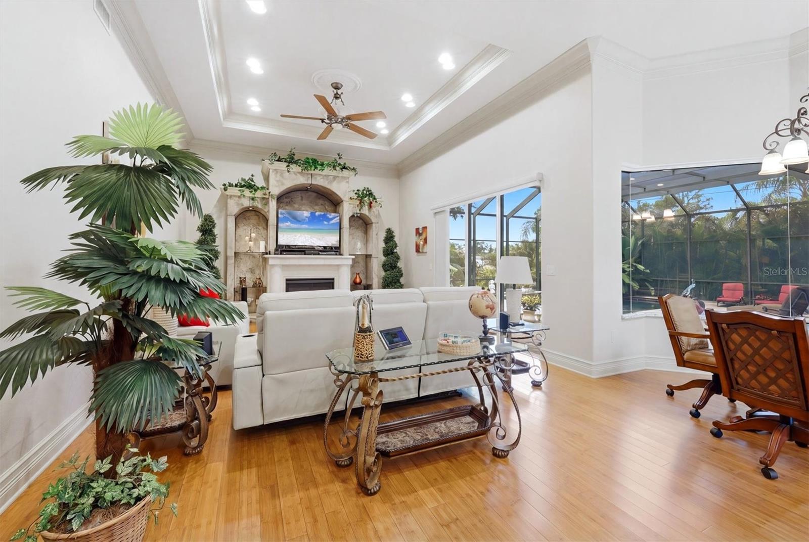 3257 WENONA DR