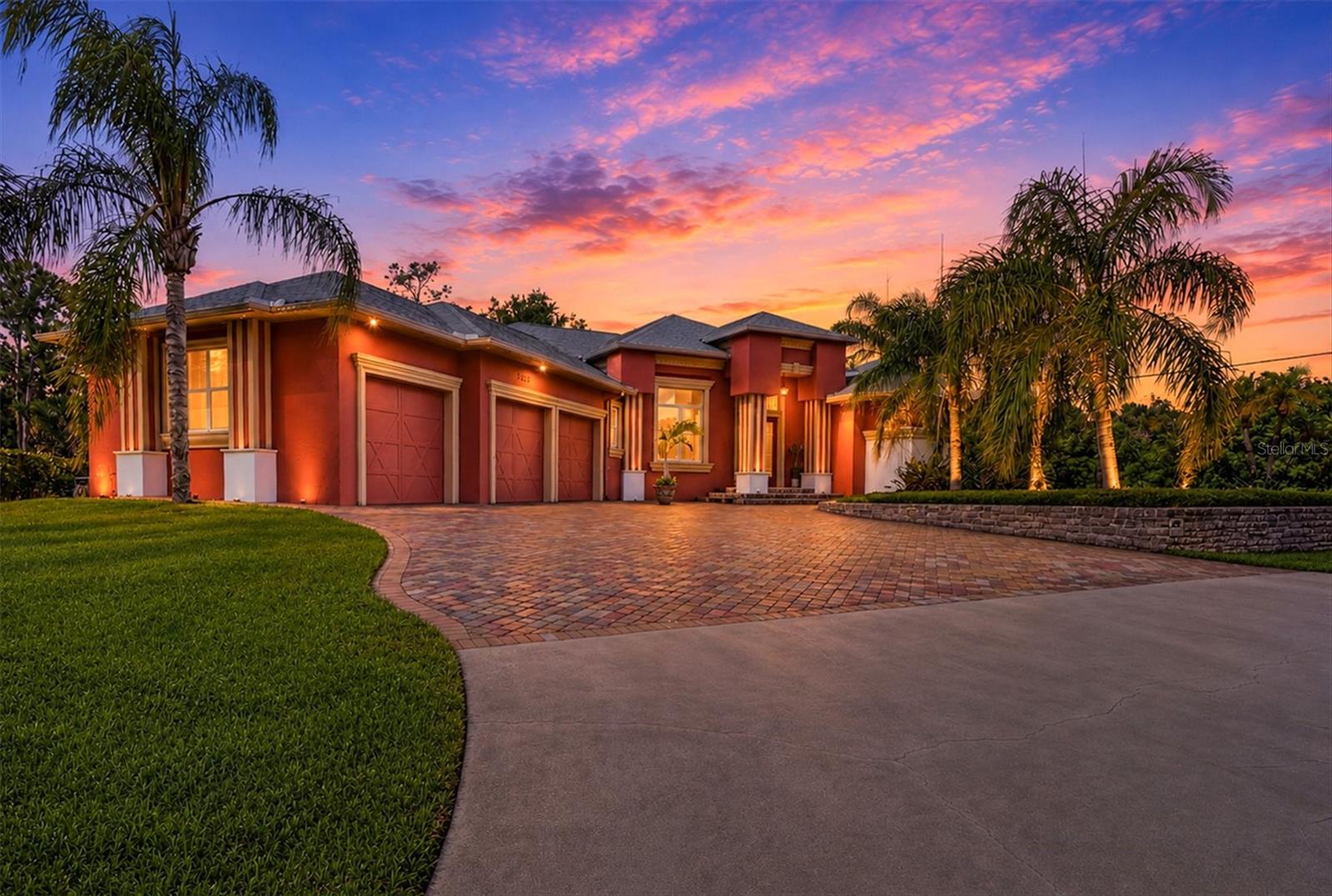3257 WENONA DR