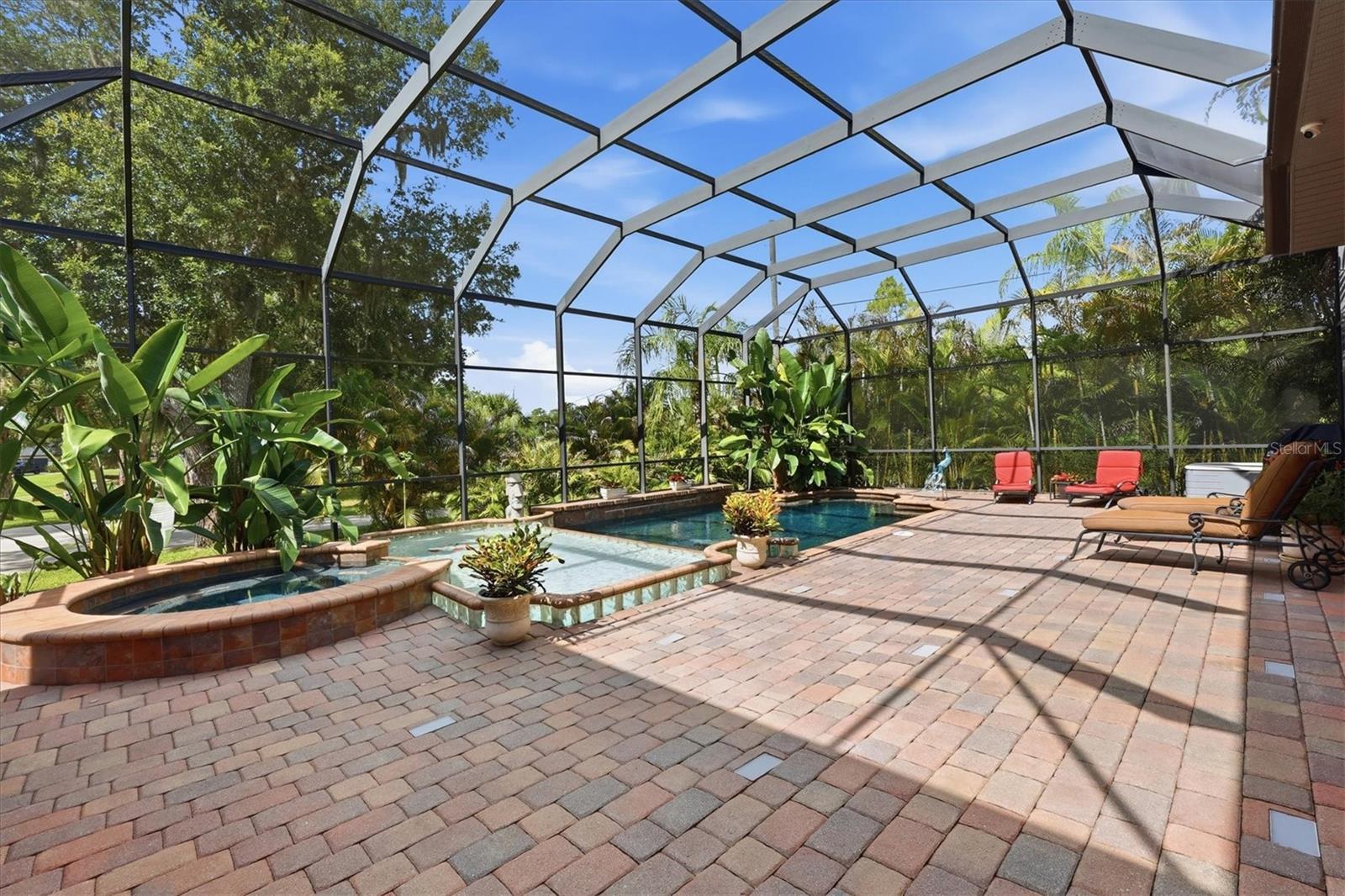 3257 WENONA DR