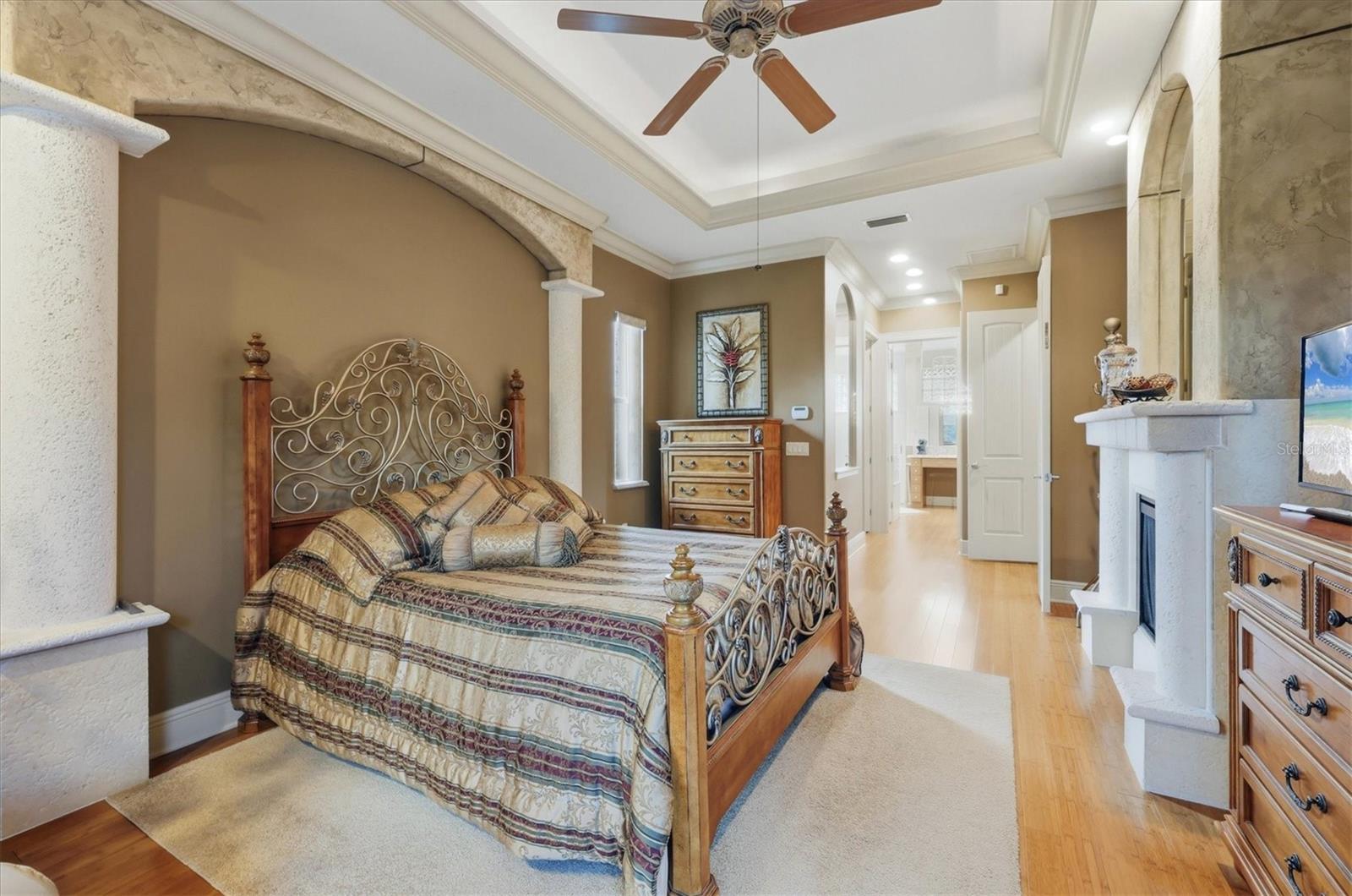 3257 WENONA DR