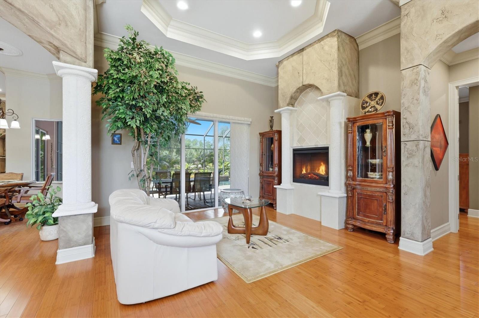3257 WENONA DR