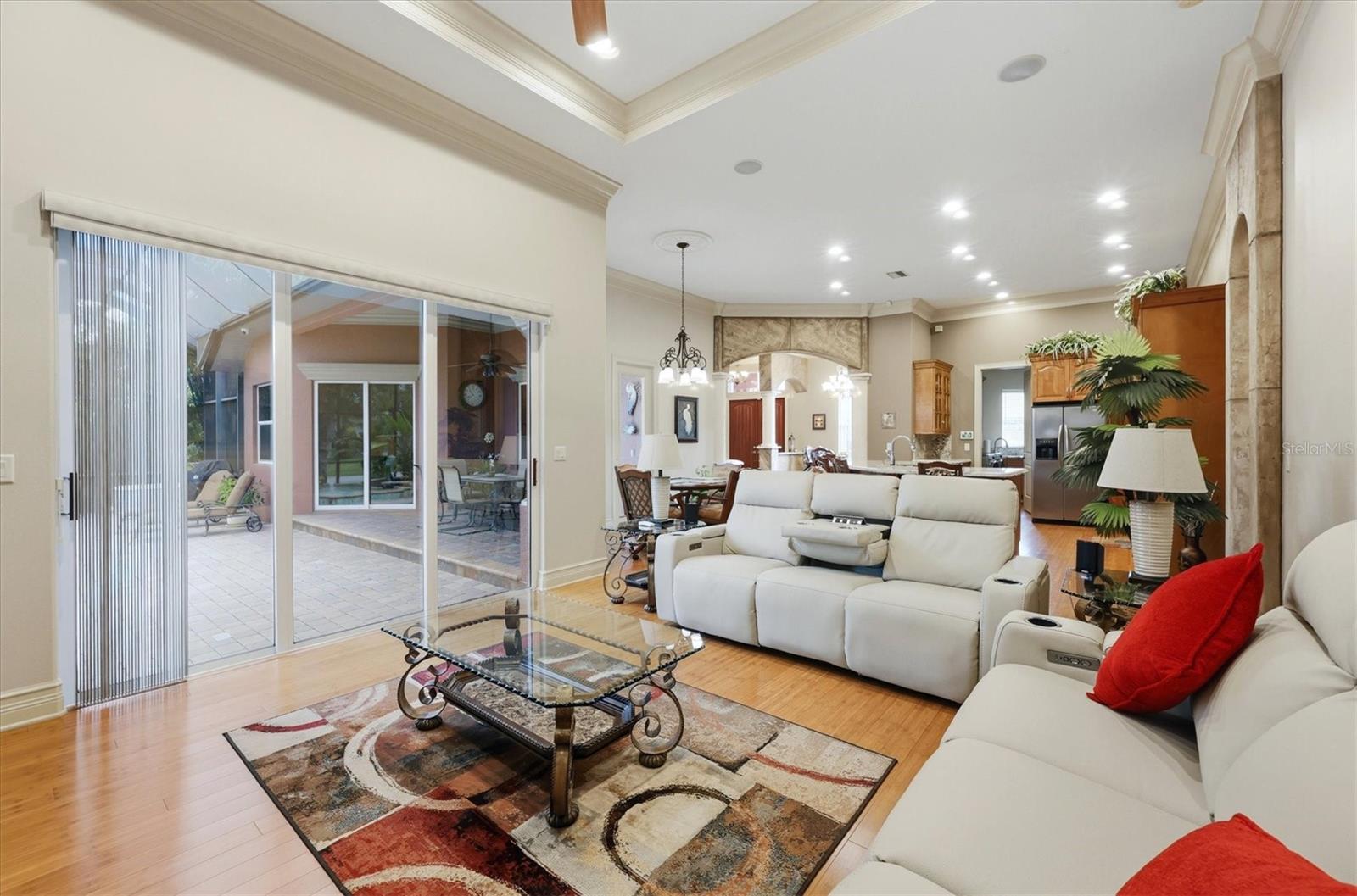 3257 WENONA DR
