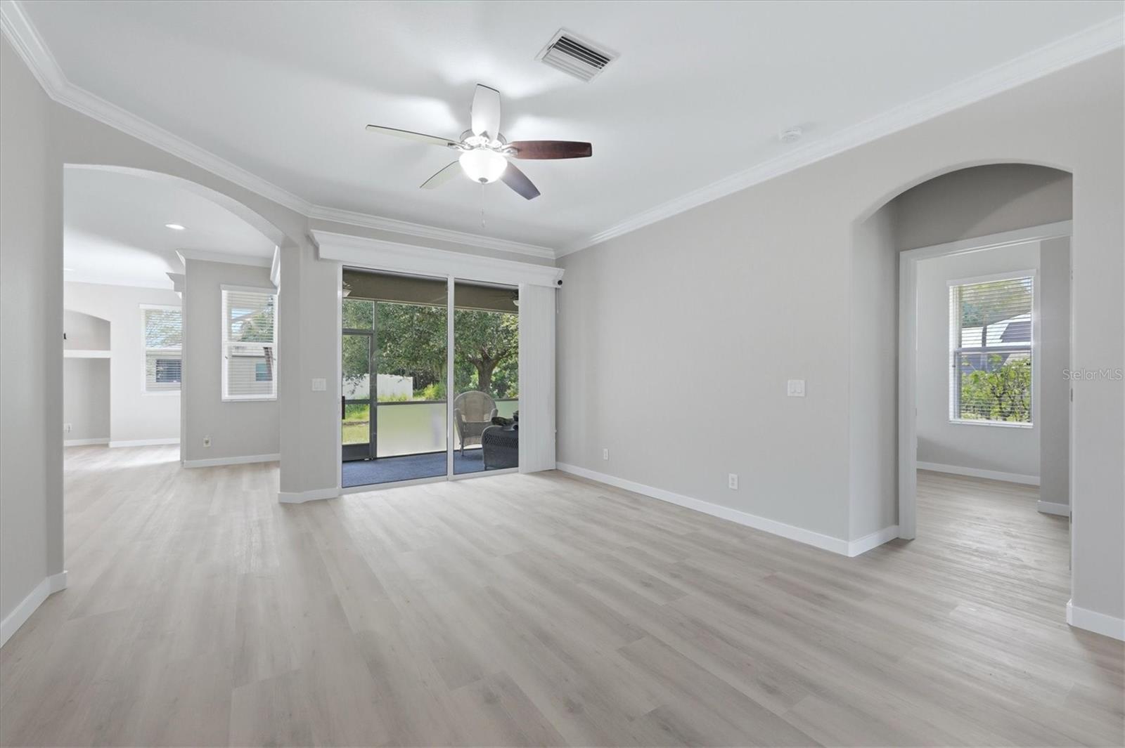2339 HOMESTEAD CIR