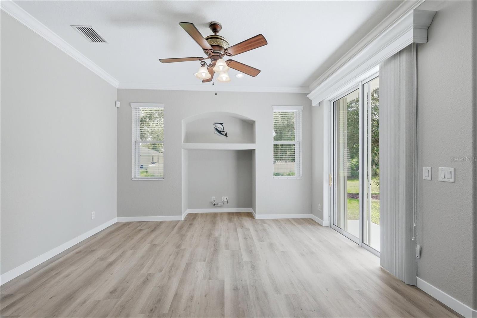 2339 HOMESTEAD CIR