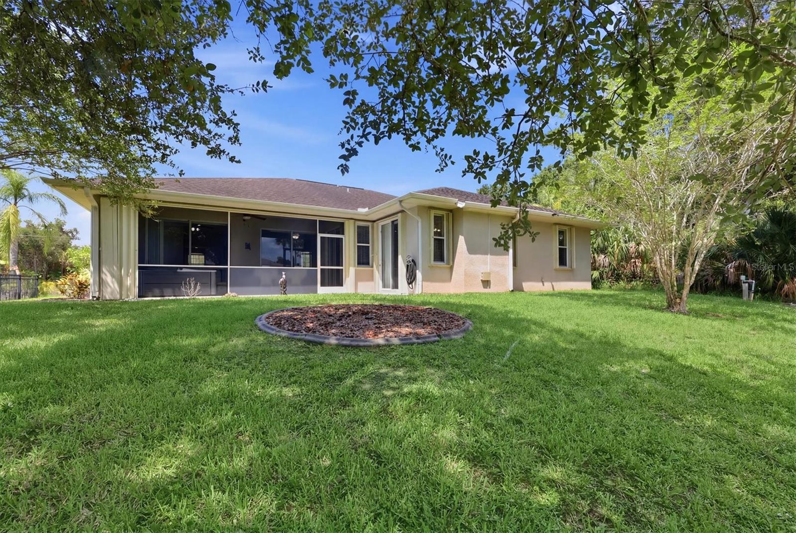 2339 HOMESTEAD CIR