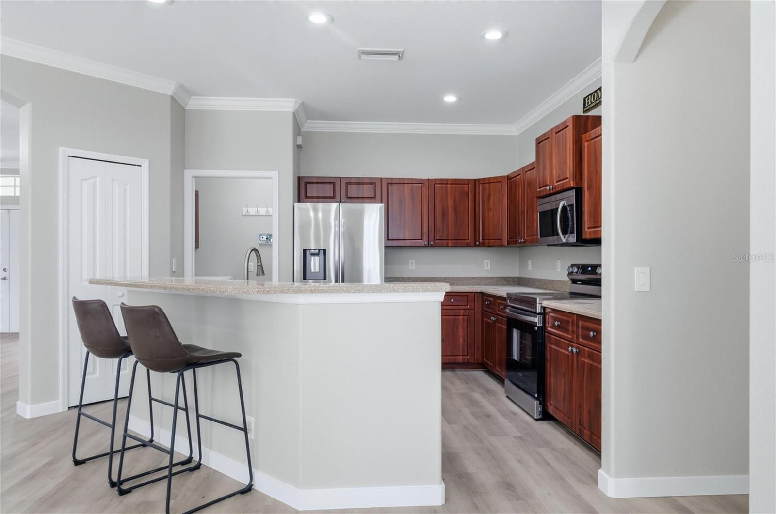 2339 HOMESTEAD CIR