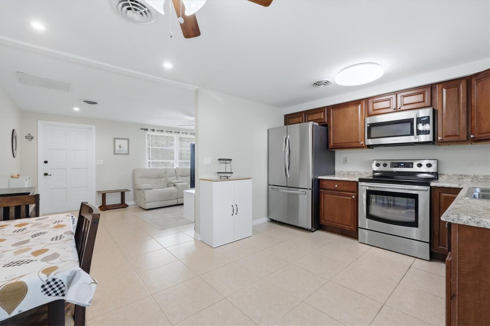 329 SAN BENITO AVE