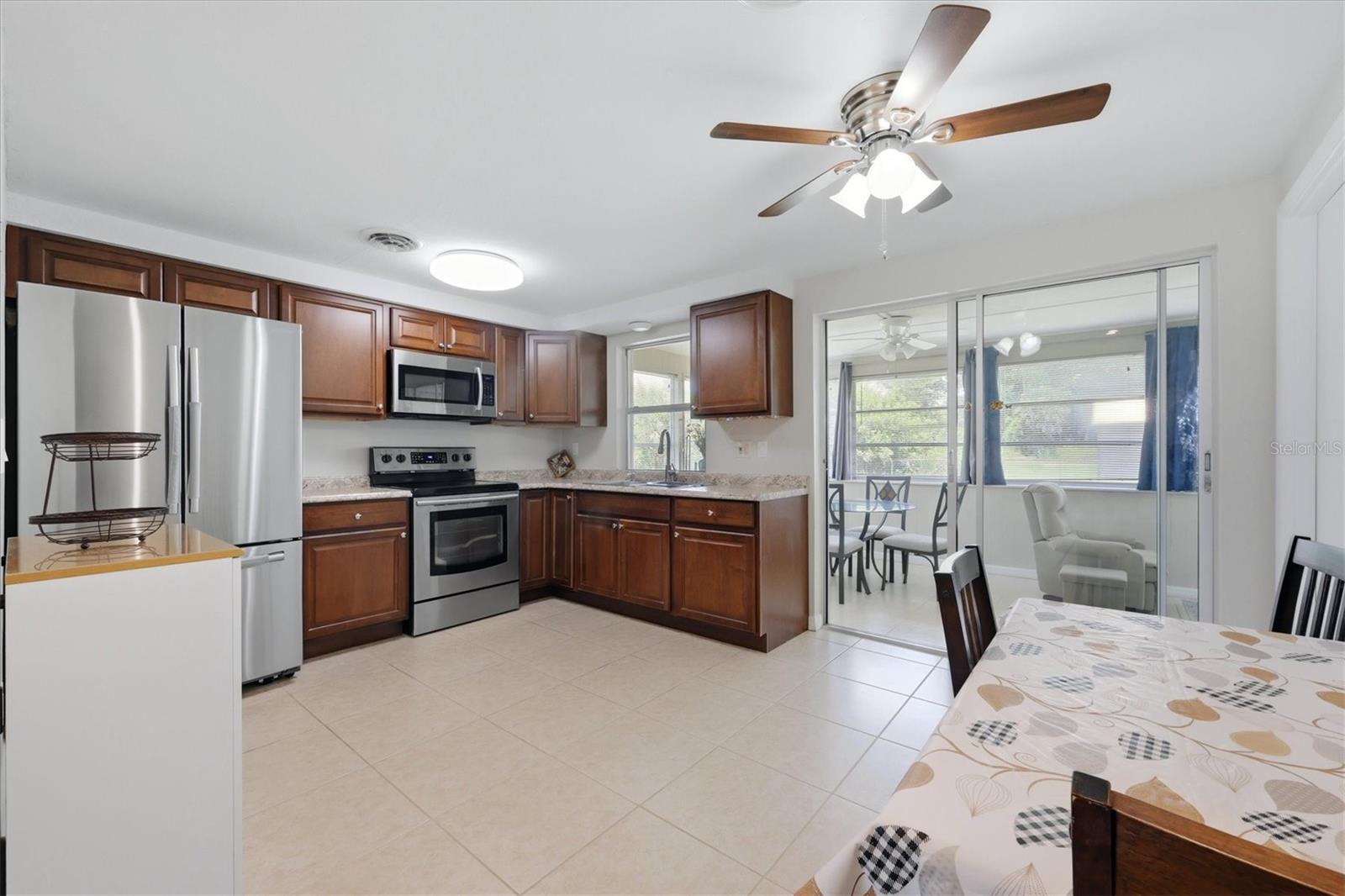 329 SAN BENITO AVE