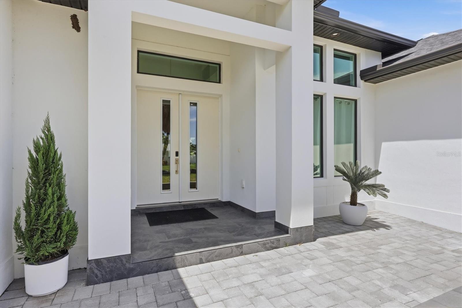 380 COWRY RD