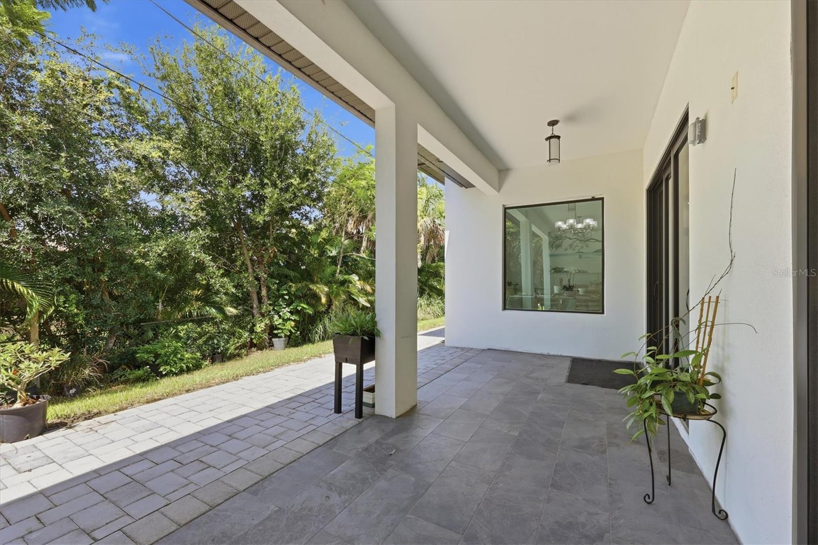 380 COWRY RD