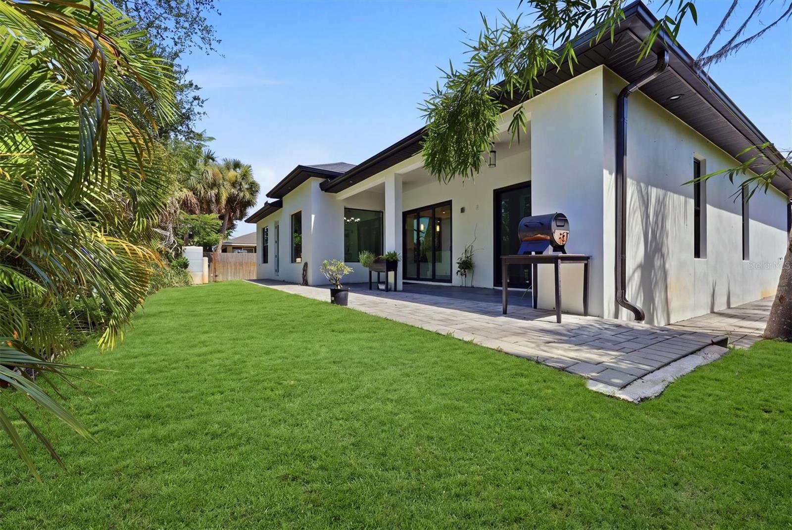 380 COWRY RD