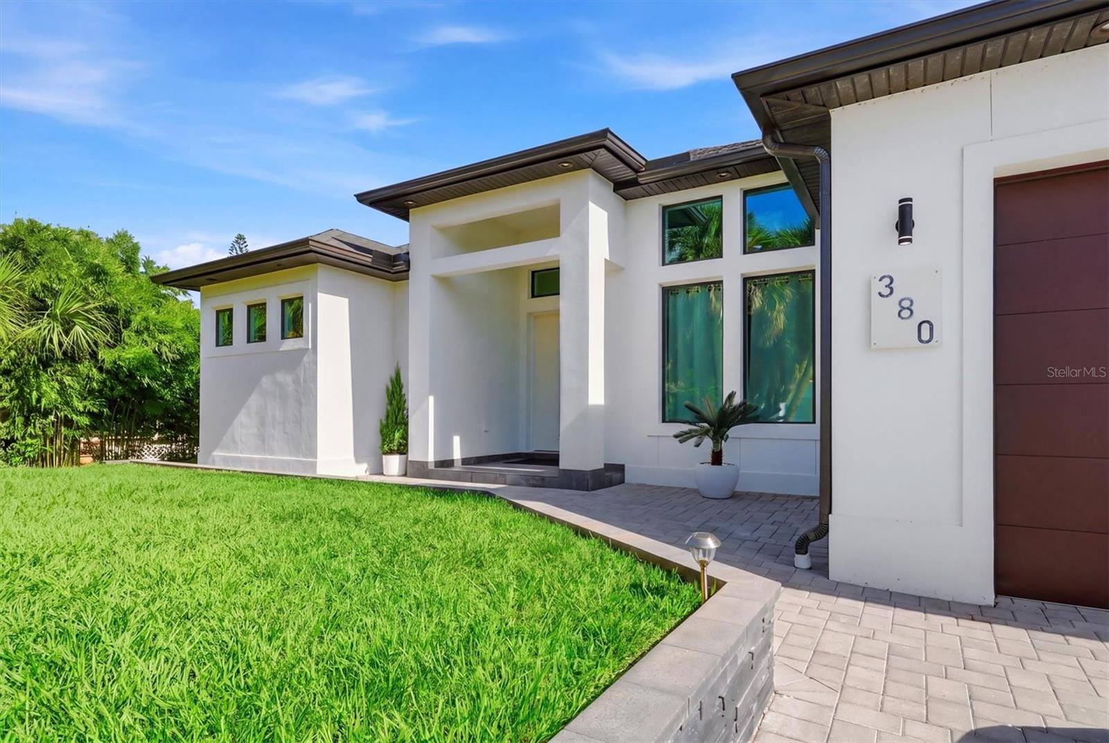 380 COWRY RD