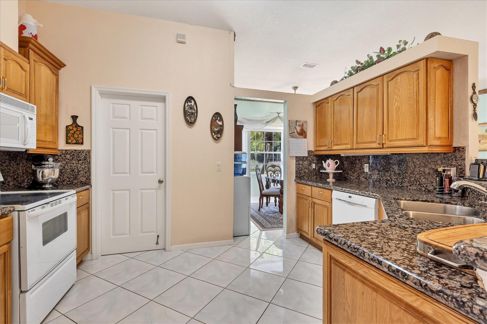 12004 SARTO LN