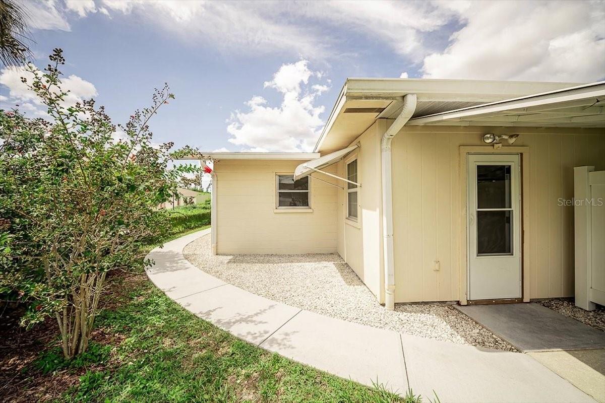 433 GRANADA BLVD