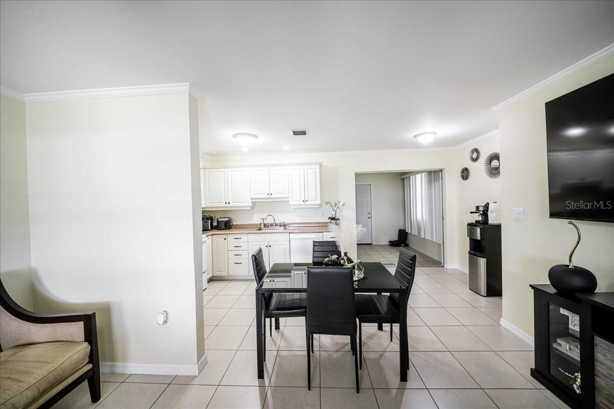 433 GRANADA BLVD