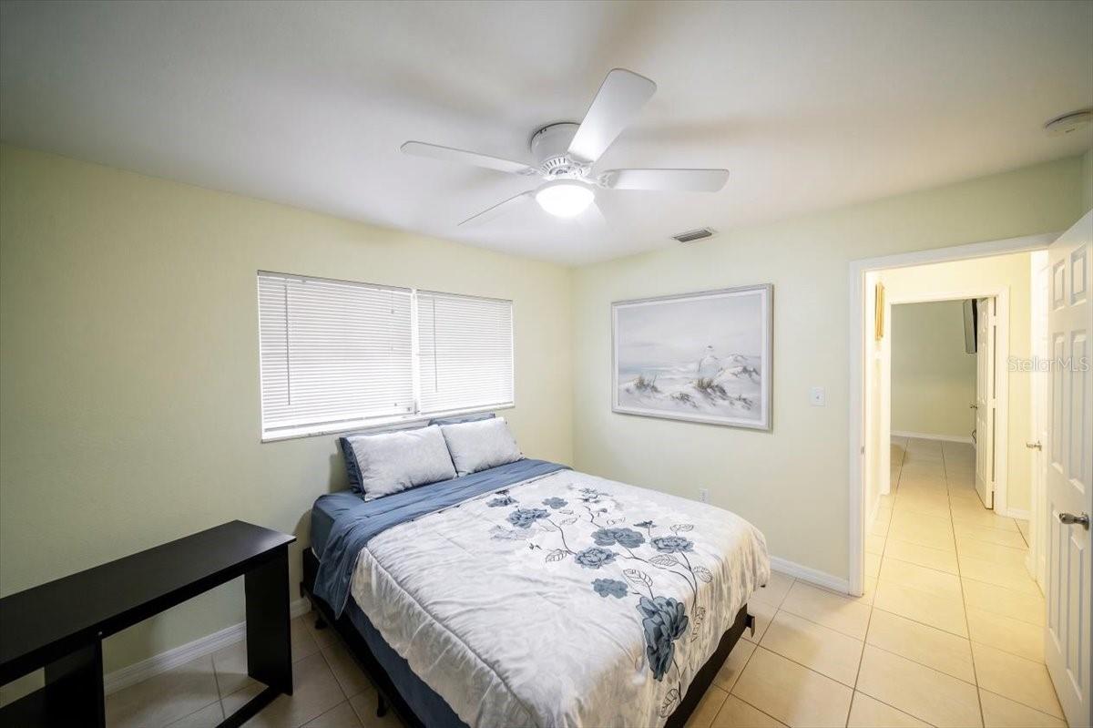 433 GRANADA BLVD