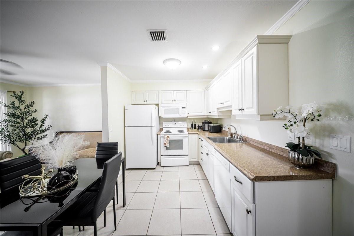 433 GRANADA BLVD