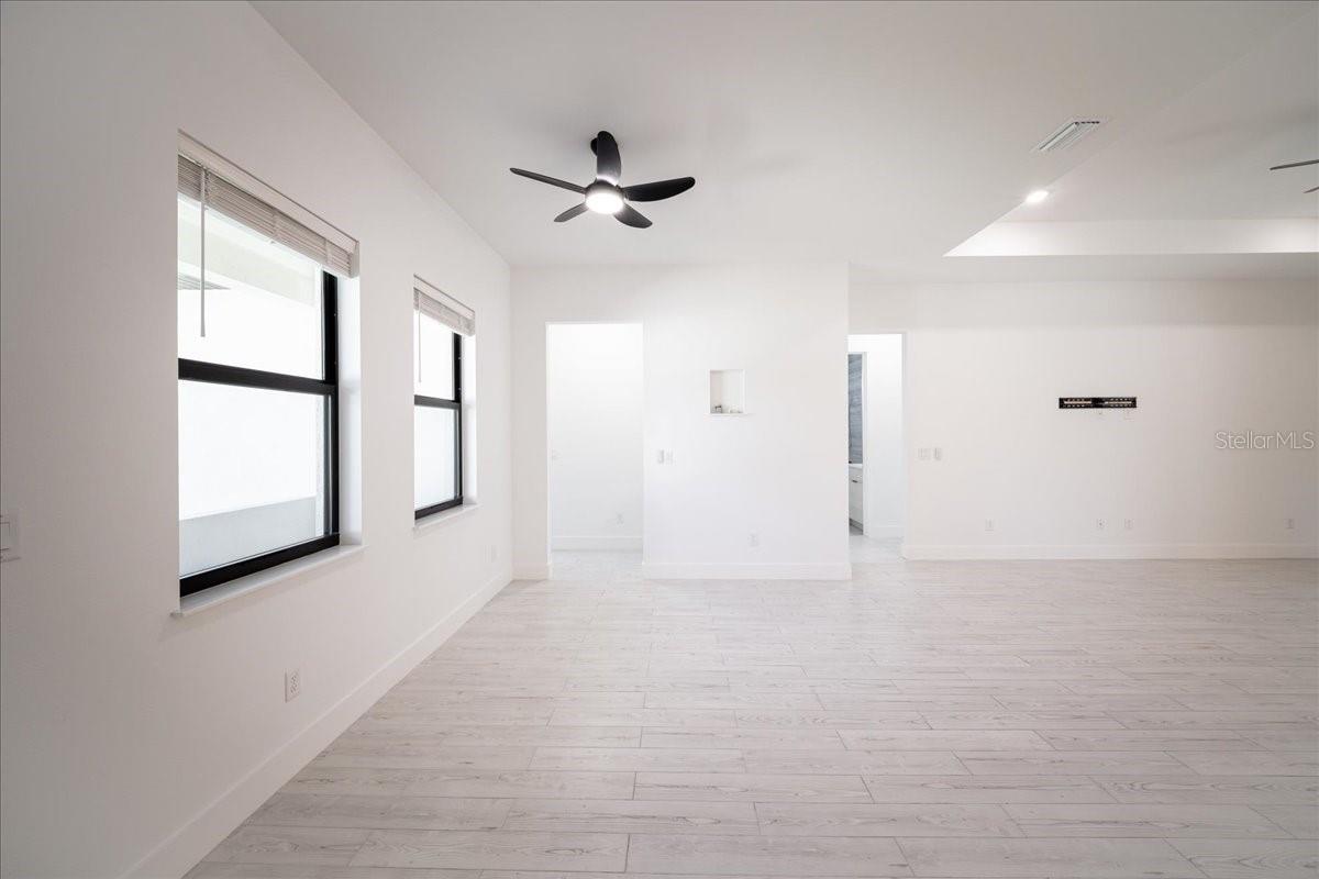 57 FLAMINGO BLVD