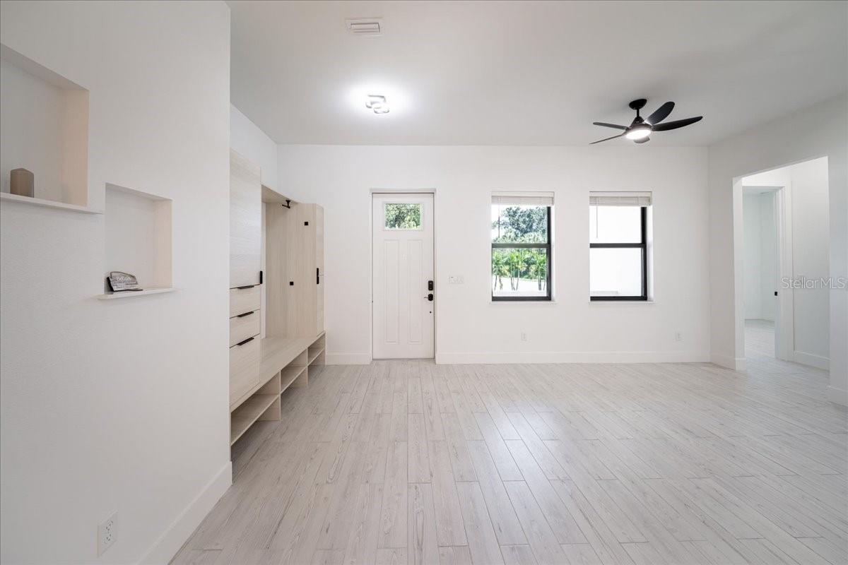 57 FLAMINGO BLVD