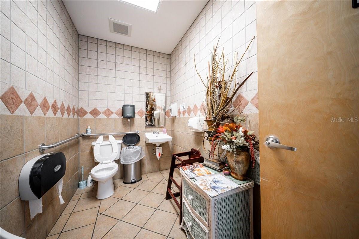 1740 E VENICE #19