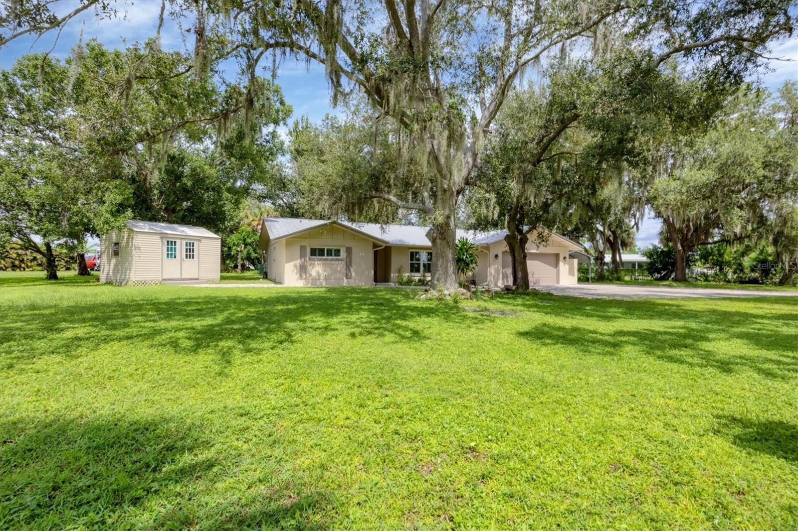 336 TIMBRUCE LN NW