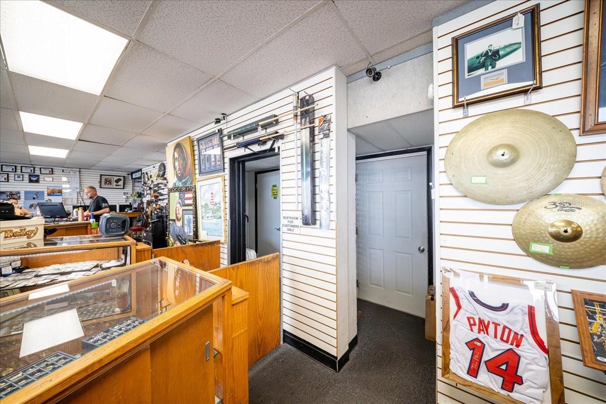 201 US HIGHWAY 41 BYP S