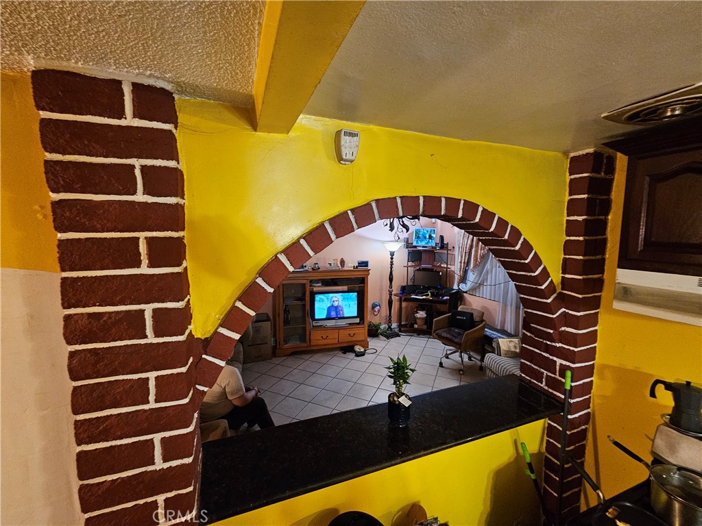 4523 Arlington Avenue