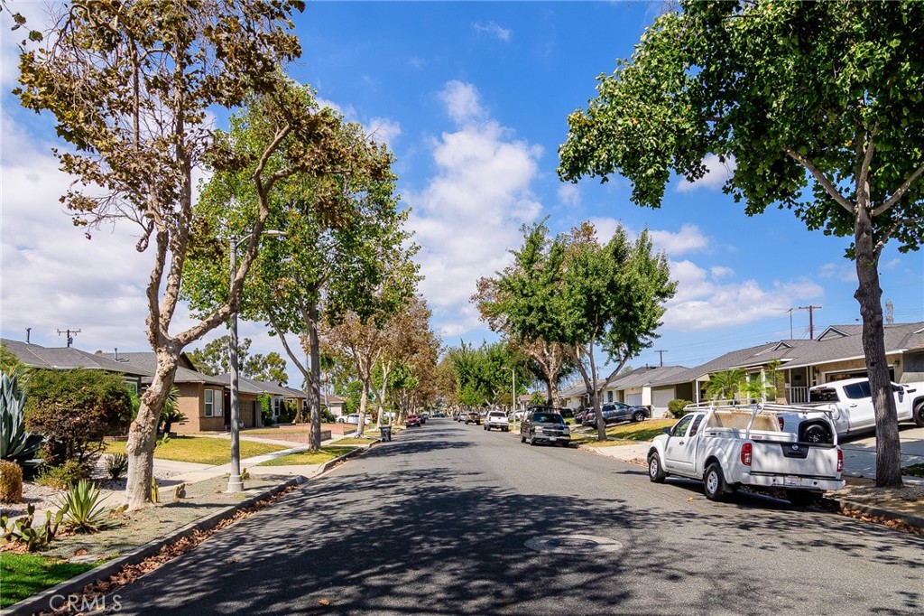 4756 Conquista Avenue