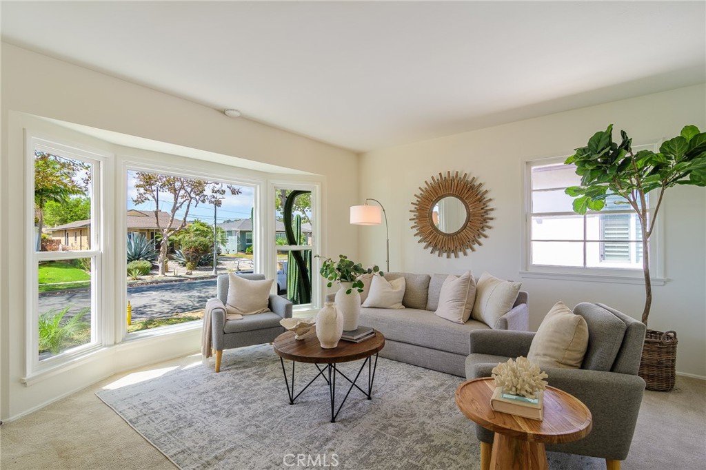 4756 Conquista Avenue