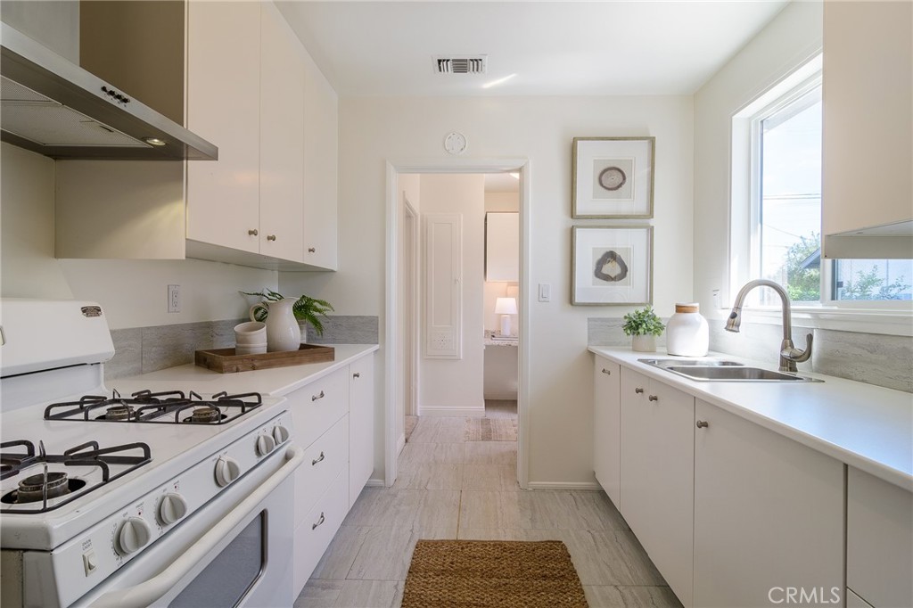 4756 Conquista Avenue