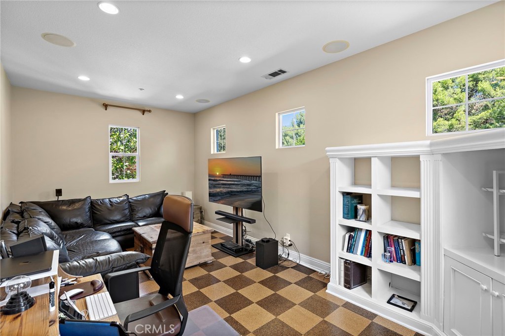 6336 Camino Marinero