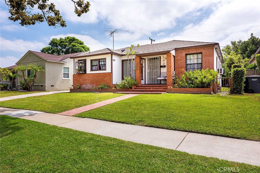 2846 Del Amo Boulevard