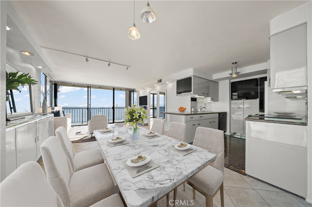 1750 E Ocean Boulevard 905