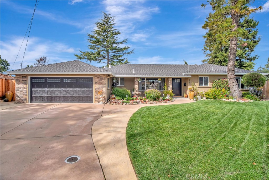 4559 Glenmoor Court