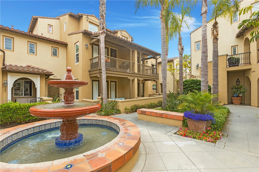 21391 Armilla Circle