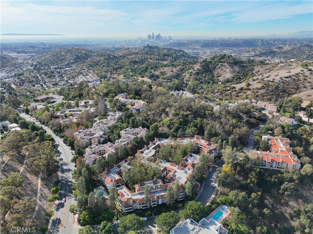 4280 Via Arbolada 207