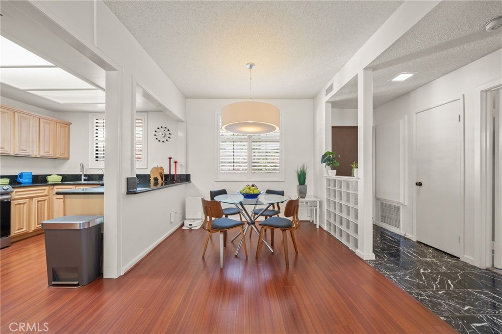 4280 Via Arbolada 207