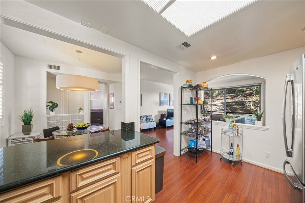 4280 Via Arbolada 207