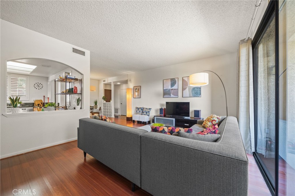 4280 Via Arbolada 207