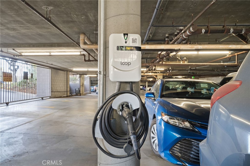 4280 Via Arbolada 207