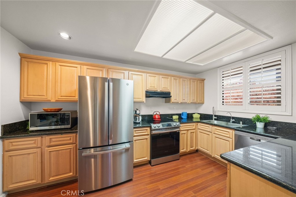 4280 Via Arbolada 207