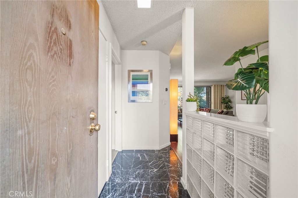 4280 Via Arbolada 207