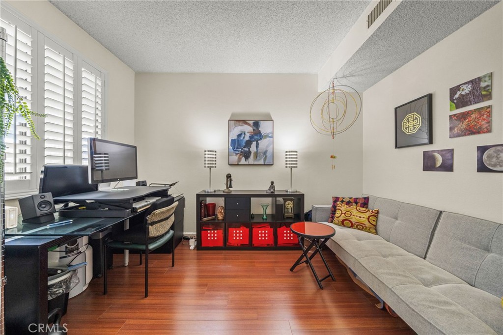 4280 Via Arbolada 207