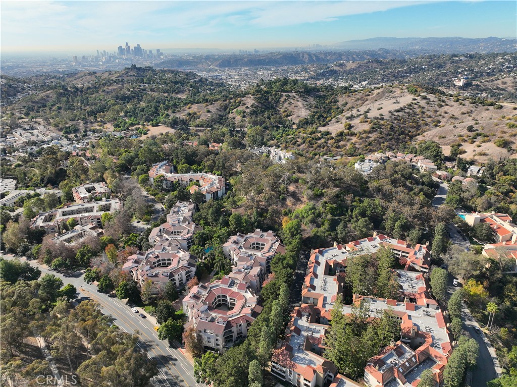 4280 Via Arbolada 207