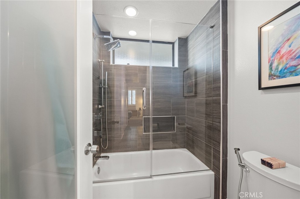 4280 Via Arbolada 207